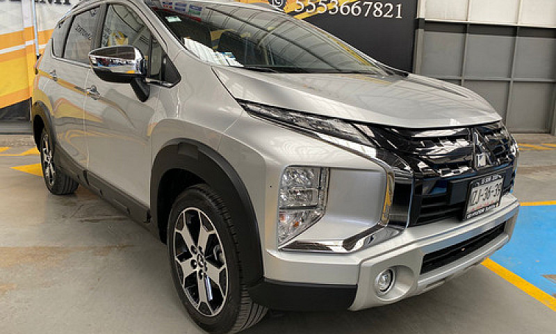 Mitsubishi Xpander 2...