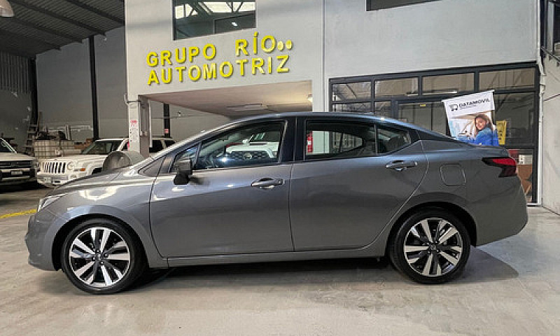 Nissan Versa 2020...