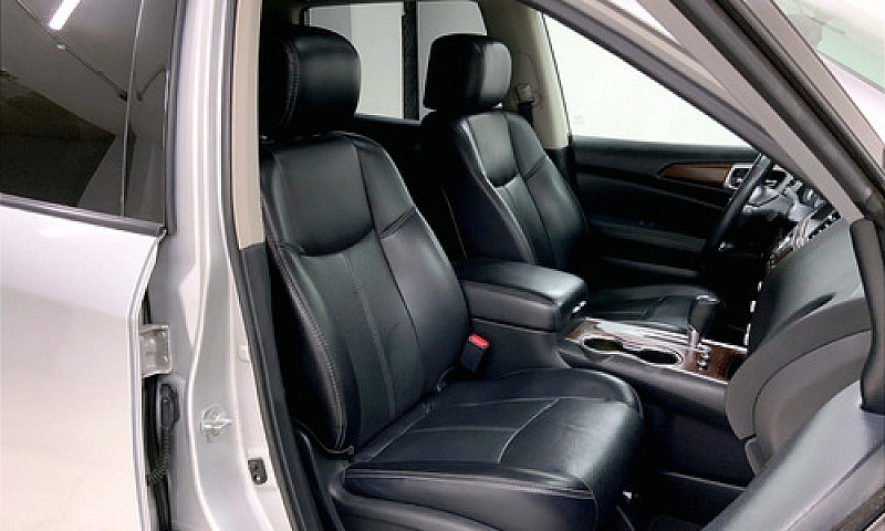 Nissan Pathfinder 20...
