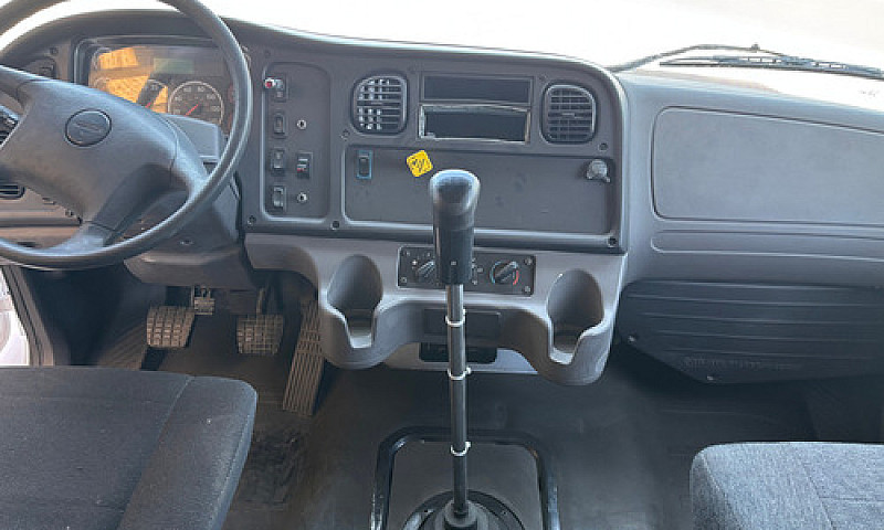 Freightliner M2 Tort...