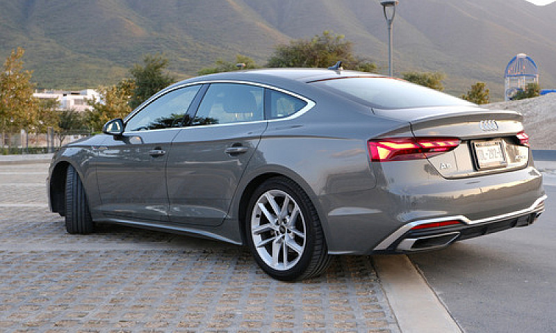 Audi A5 2.0 Sportbac...
