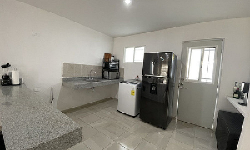 Casa En Zona Ponient...