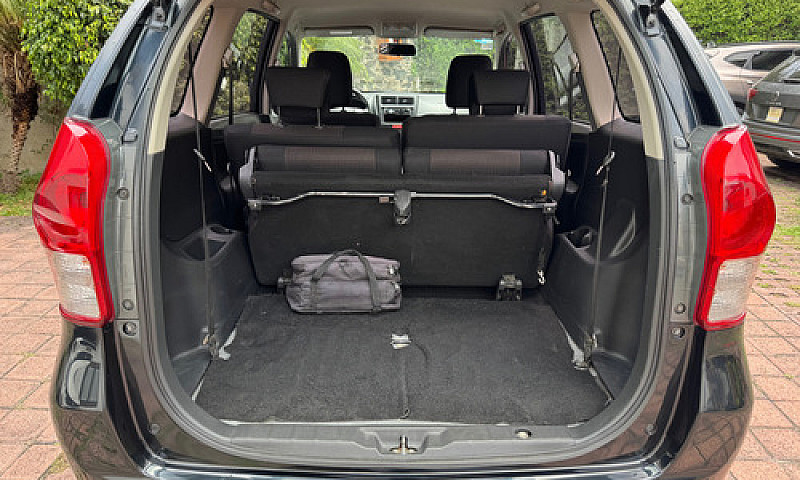 Toyota Avanza 1.5 Pr...