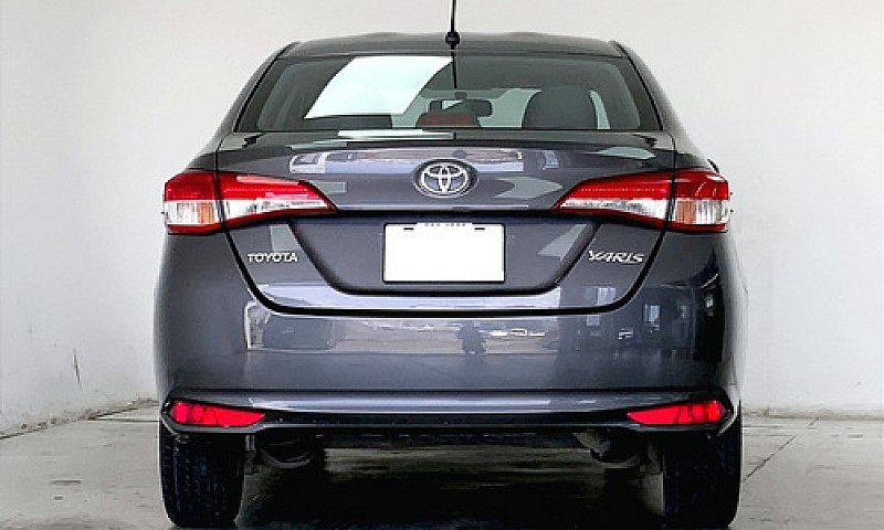 Toyota Yaris 2019...