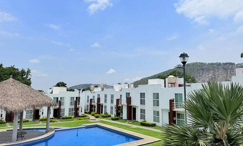 Casa Nueva En Jiutep...
