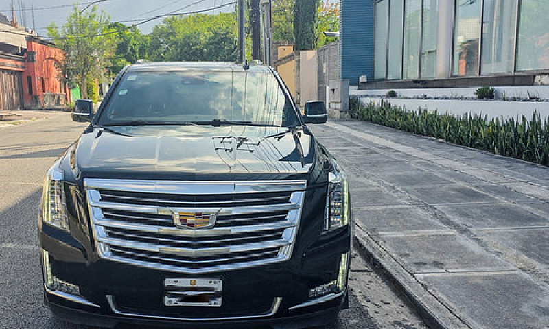 Cadillac Escalade Es...