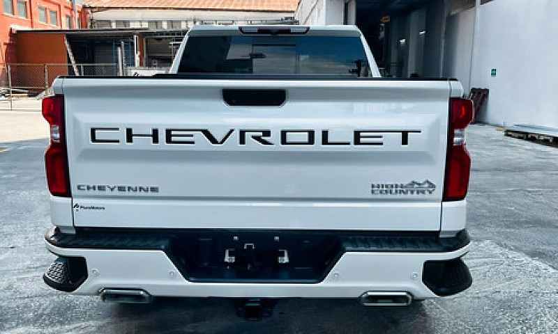 Chevrolet Cheyenne 2...