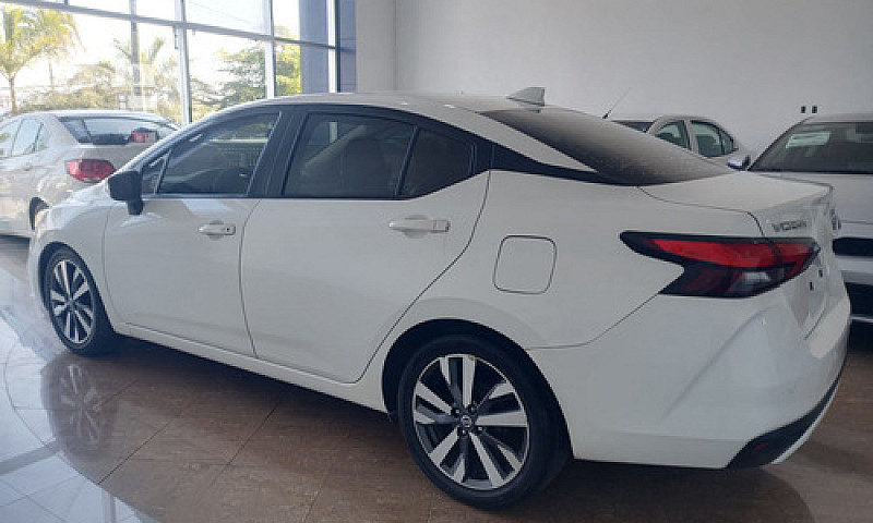 Nissan Versa 2020...