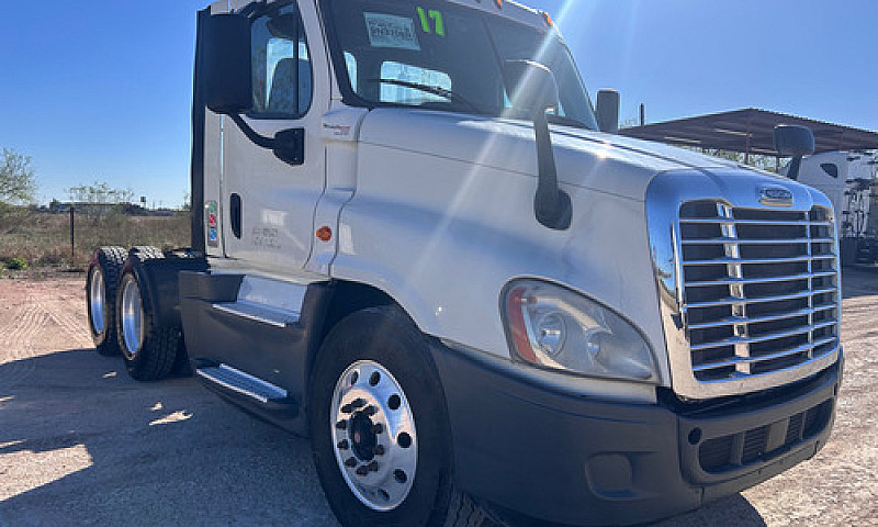 2017 Freightliner Ca...