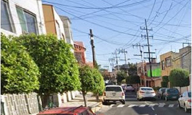 Hermosa Casa En La C...