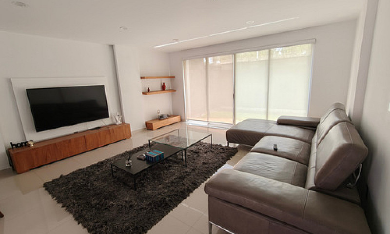Hermosa Casa En Priv...