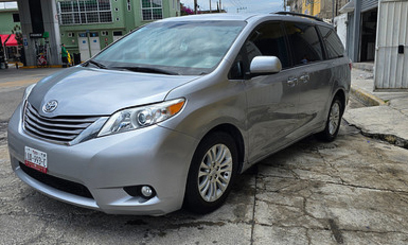 Toyota Sienna 3.5 Xl...
