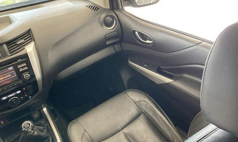 Nissan Np300 Frontie...