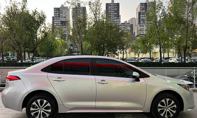 Toyota Corolla 2024...