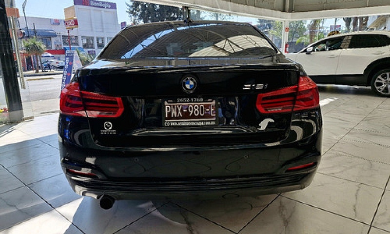 Bmw  Serie 3  2018...