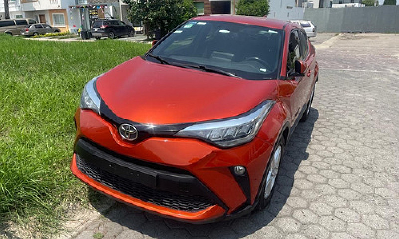 Toyota Ch-R 2.0 Cvt...