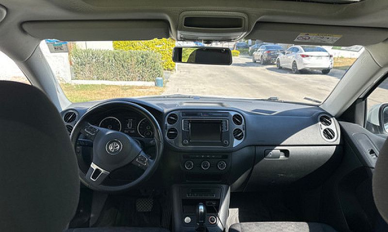 Volkswagen Tiguan 1....