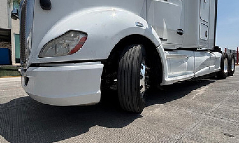 Kenworth T680 Modelo...