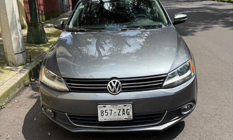 Volkswagen Jetta 2.5...