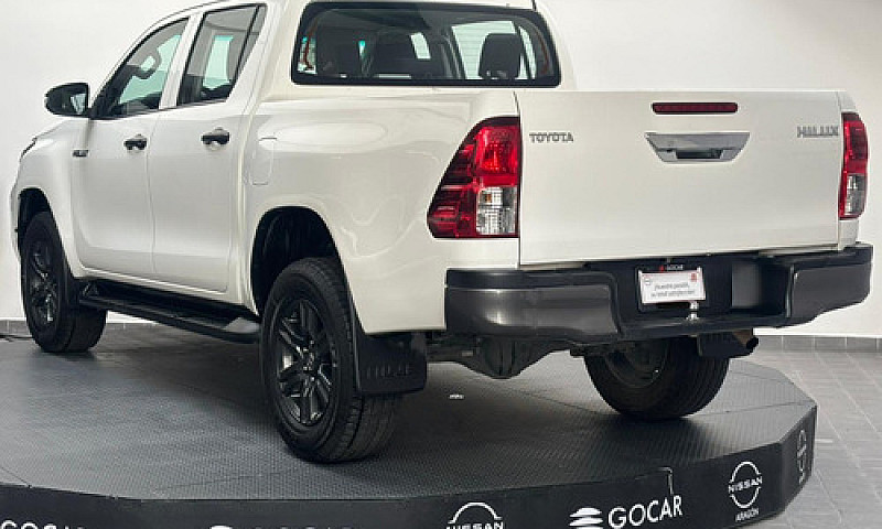 Toyota  Hilux Pick-U...