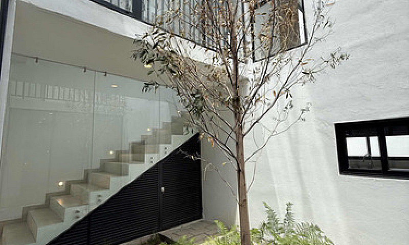 Casa Minimalista Con...