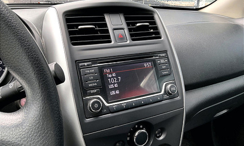 Nissan Versa 2019...