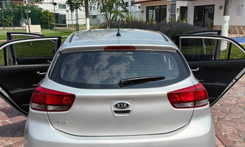 Kia Rio 1.6 Lx Hatch...