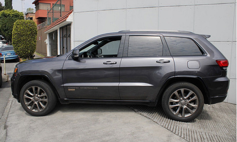 Jeep Grand Cherokee ...