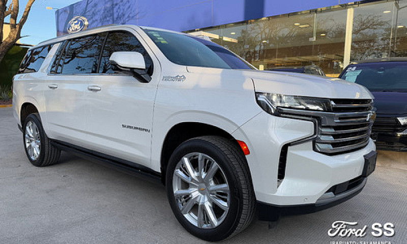 Chevrolet Suburban 2...