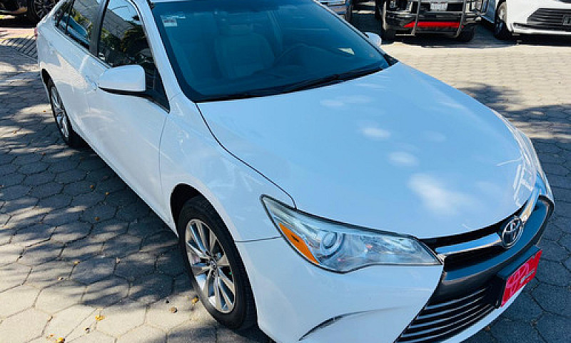Toyota Camry 2017...