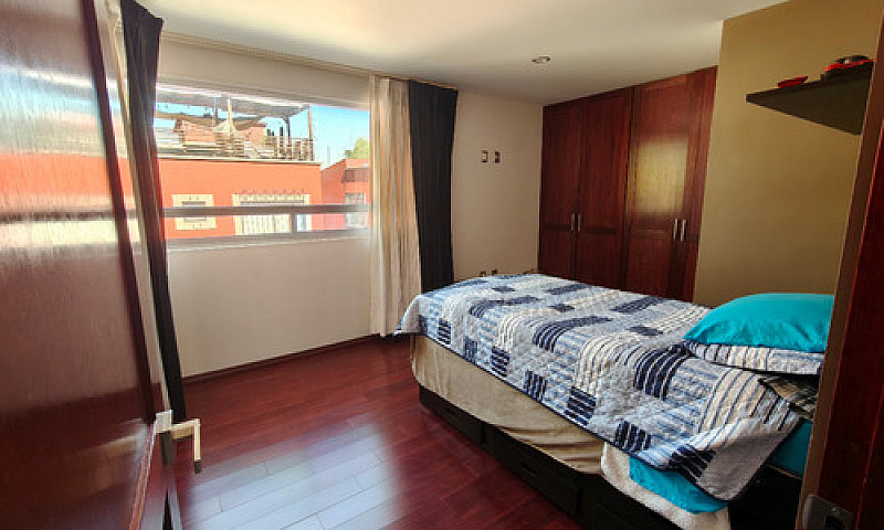 Moderna Casa En Priv...