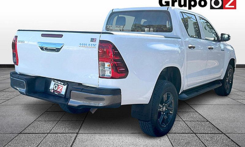 Toyota Hilux 2024...