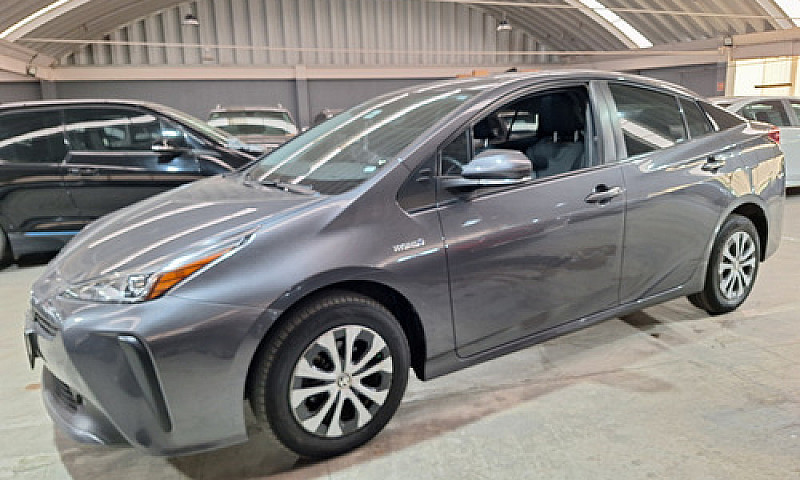 Toyota Prius 2020...