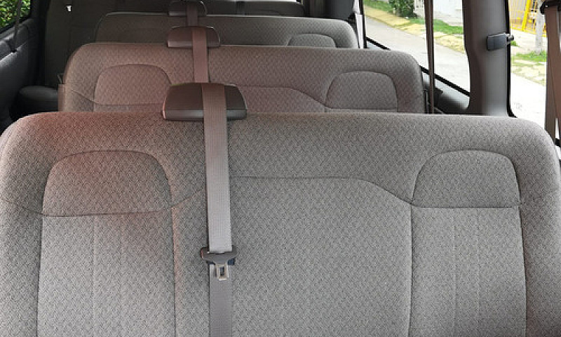 Chevrolet Express 6....