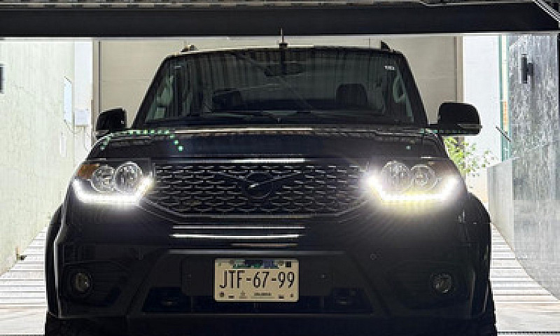 Uaz Patriot 4X4...