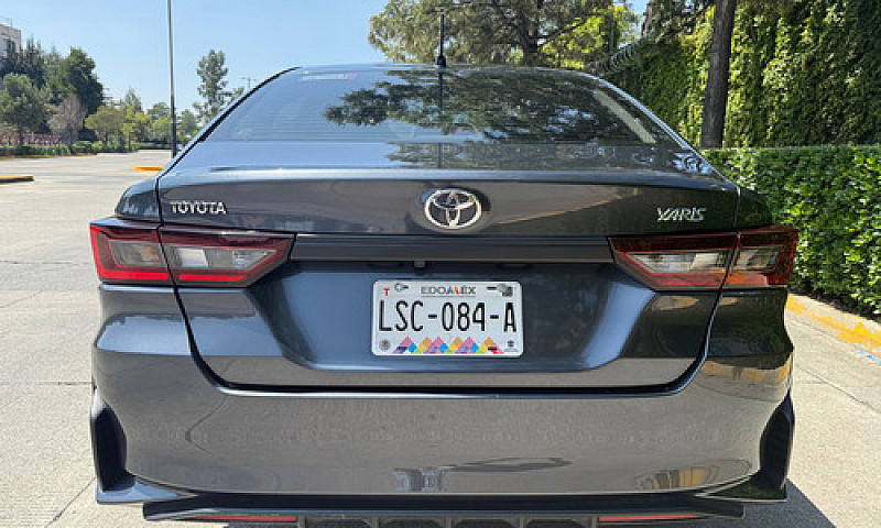 Toyota Yaris 1.5 4P ...