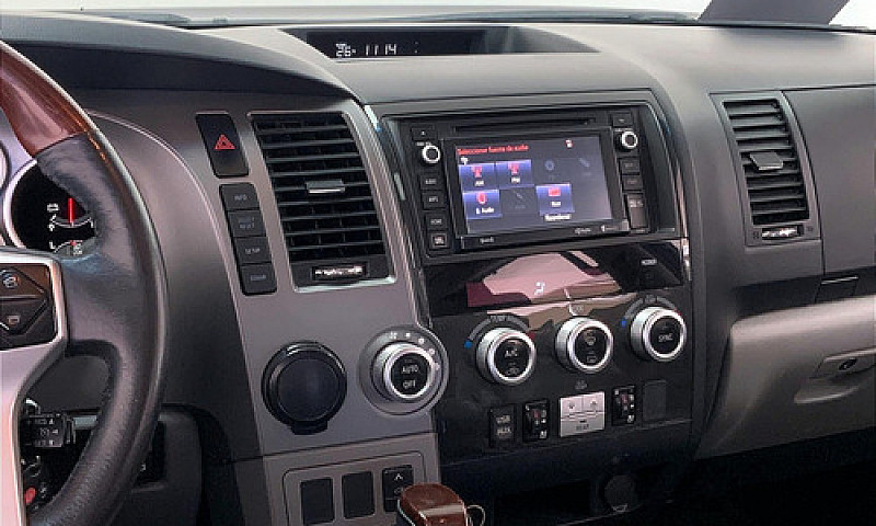 Toyota Sequoia 2017...