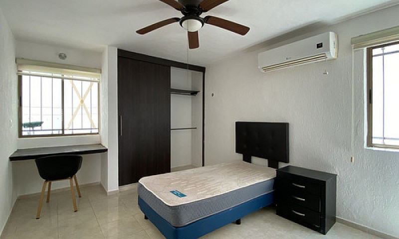 Casa Amueblada En Ve...