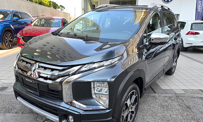 Mitsubishi Xpander 1...