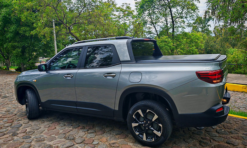 Chevrolet Montana 1....