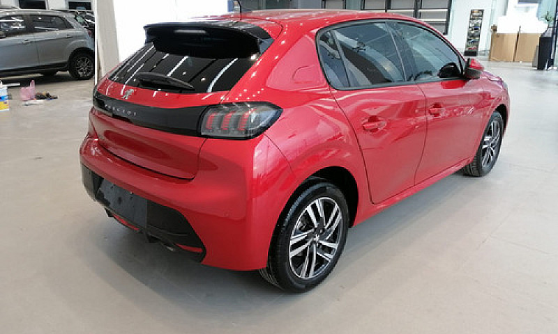 Peugeot 208 2022...