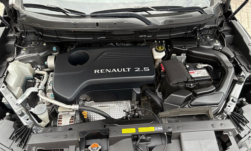 Renault Koleos 2023...