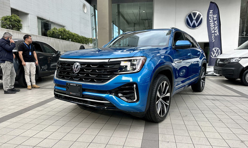 Volkswagen Cross Spo...