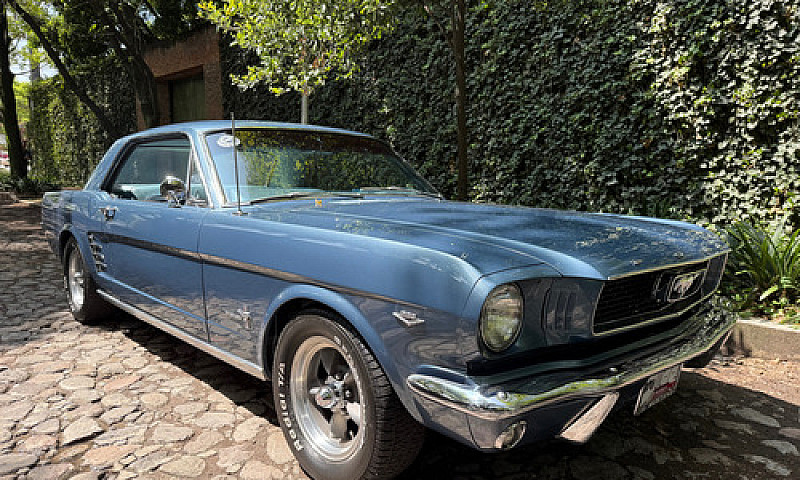 Ford Mustang...