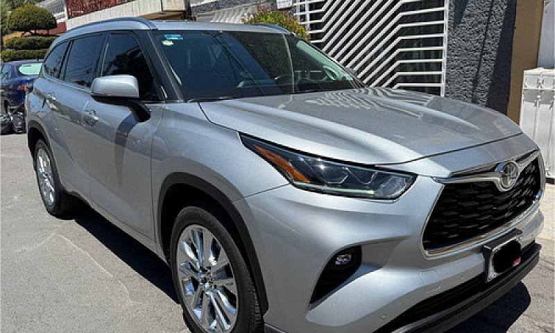 Toyota Highlander 3....