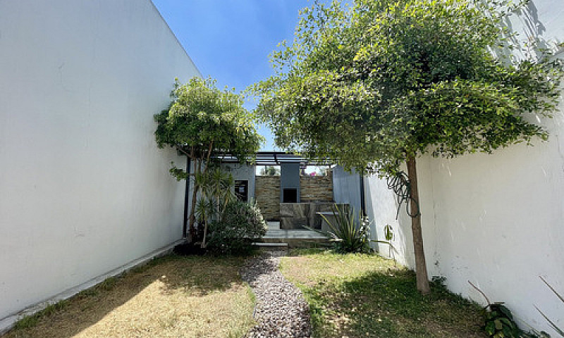 Casa En Venta Dentro...