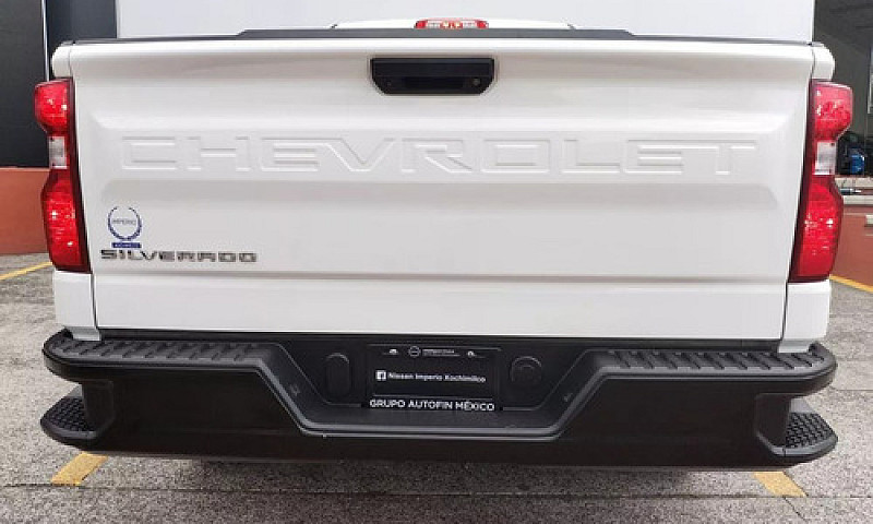 Chevrolet Silverado ...