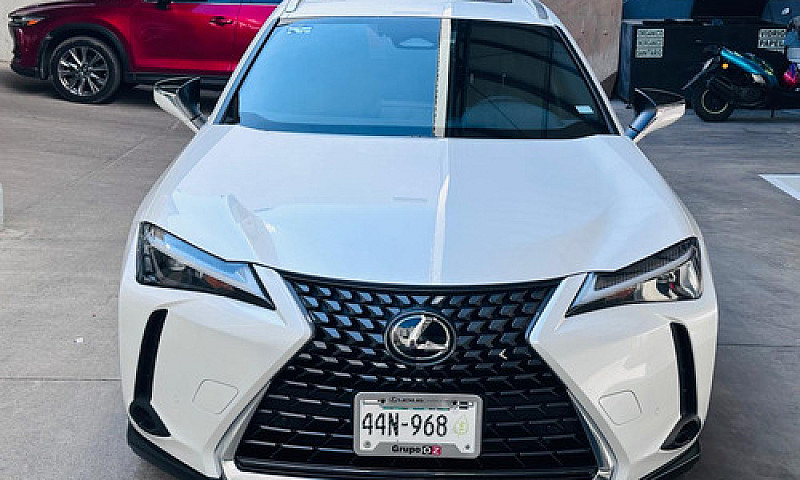 Lexus Ux 2025...