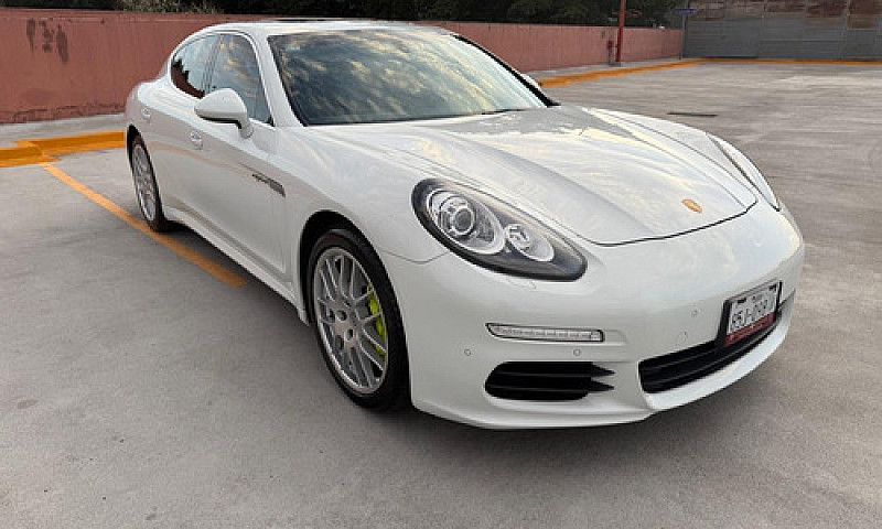 Porsche Panamera 3.0...