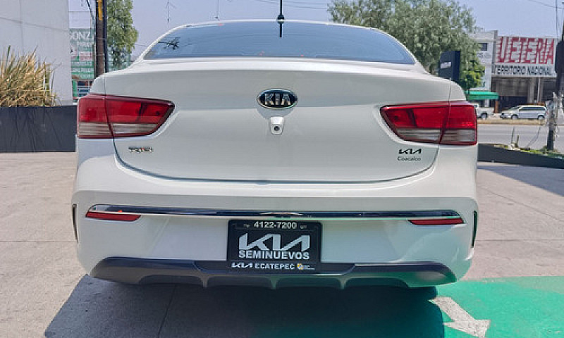 Kia Rio 2021...